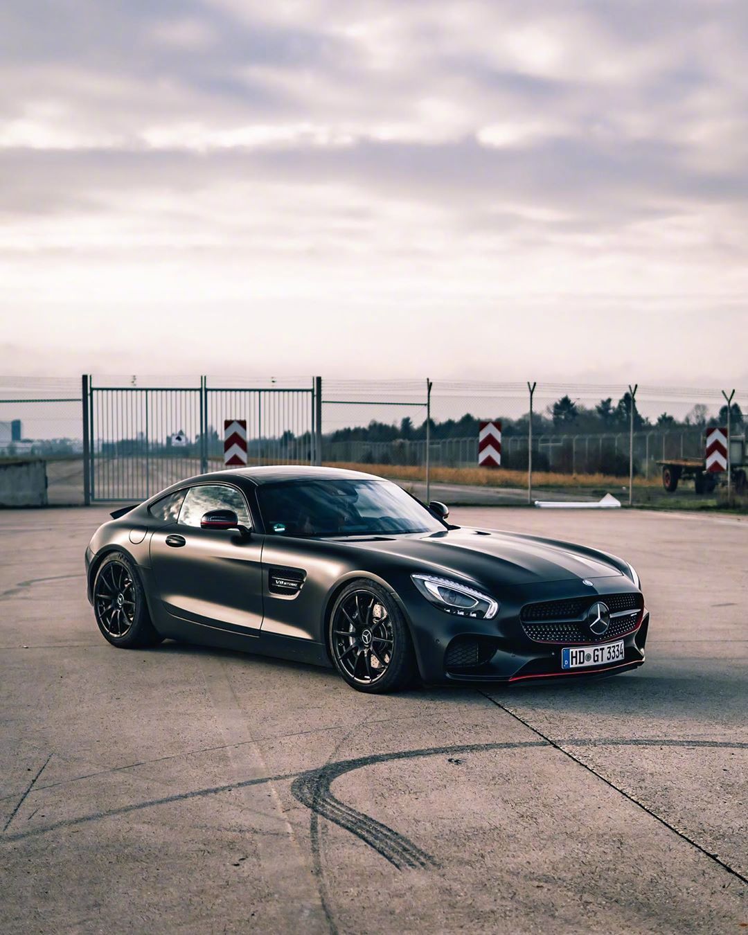 这枚黑色amg从里到外真的没有不喜欢的理由呀!