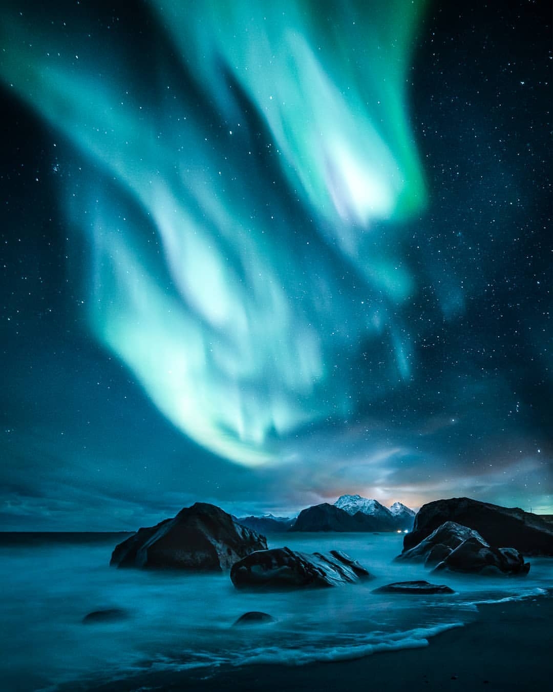 来一个冰岛极光的合集！期待我们2月9日开始的冰岛摄影之行|冰岛|合集|摄影_新浪新闻