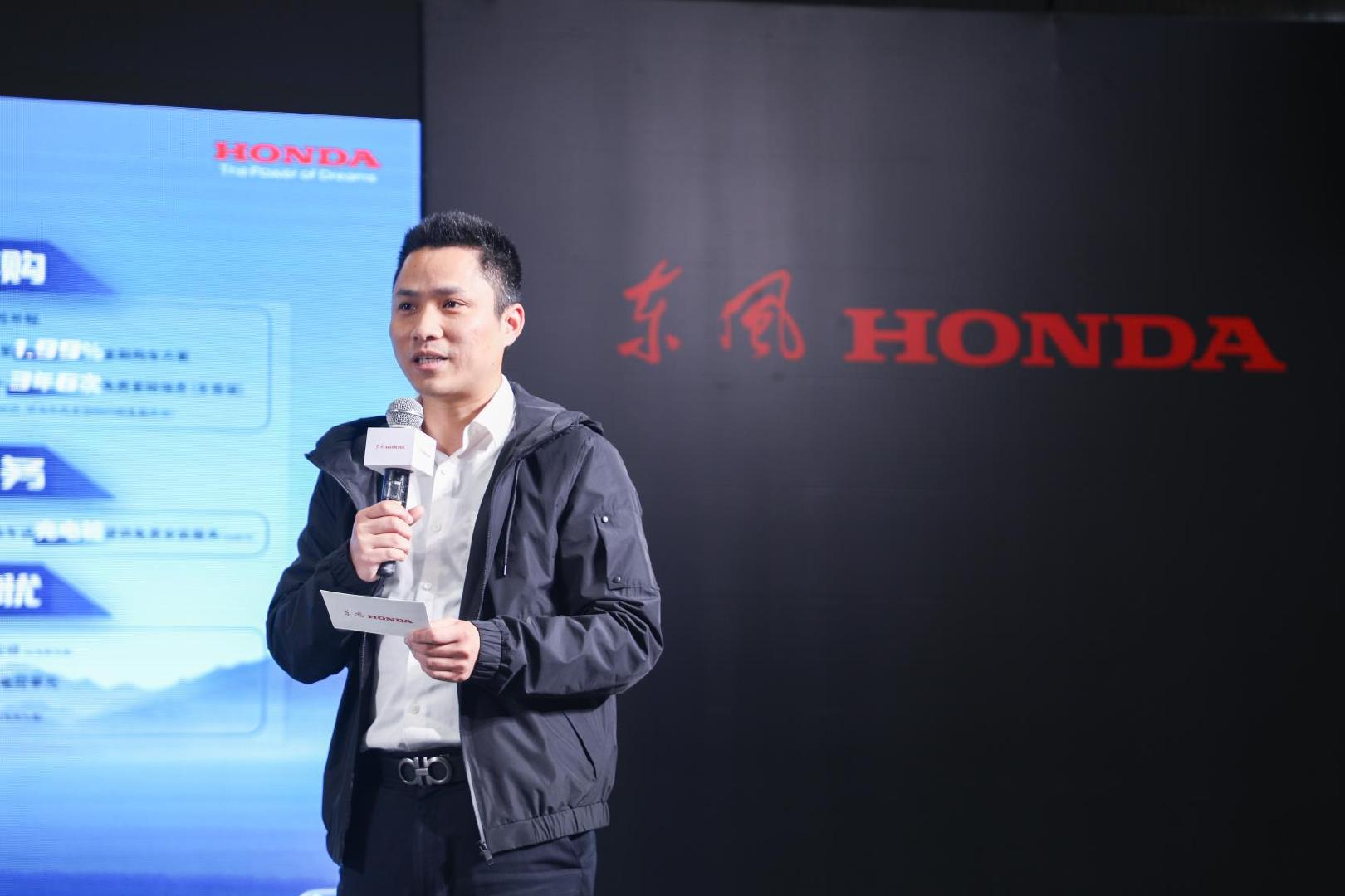 领导致辞全新cr-v e:phev搭载第四代i-mmd高效双电机混合系统,可以