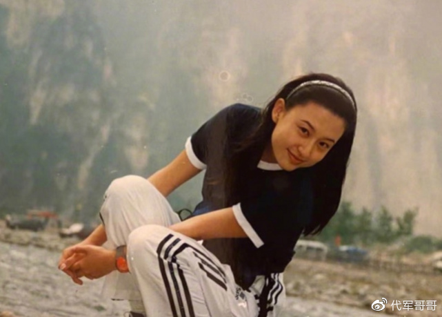 央视美女主持人张蕾:不顾反对嫁给大20岁老公,如今42岁生活幸福|央视|张蕾|杨帆_新浪新闻