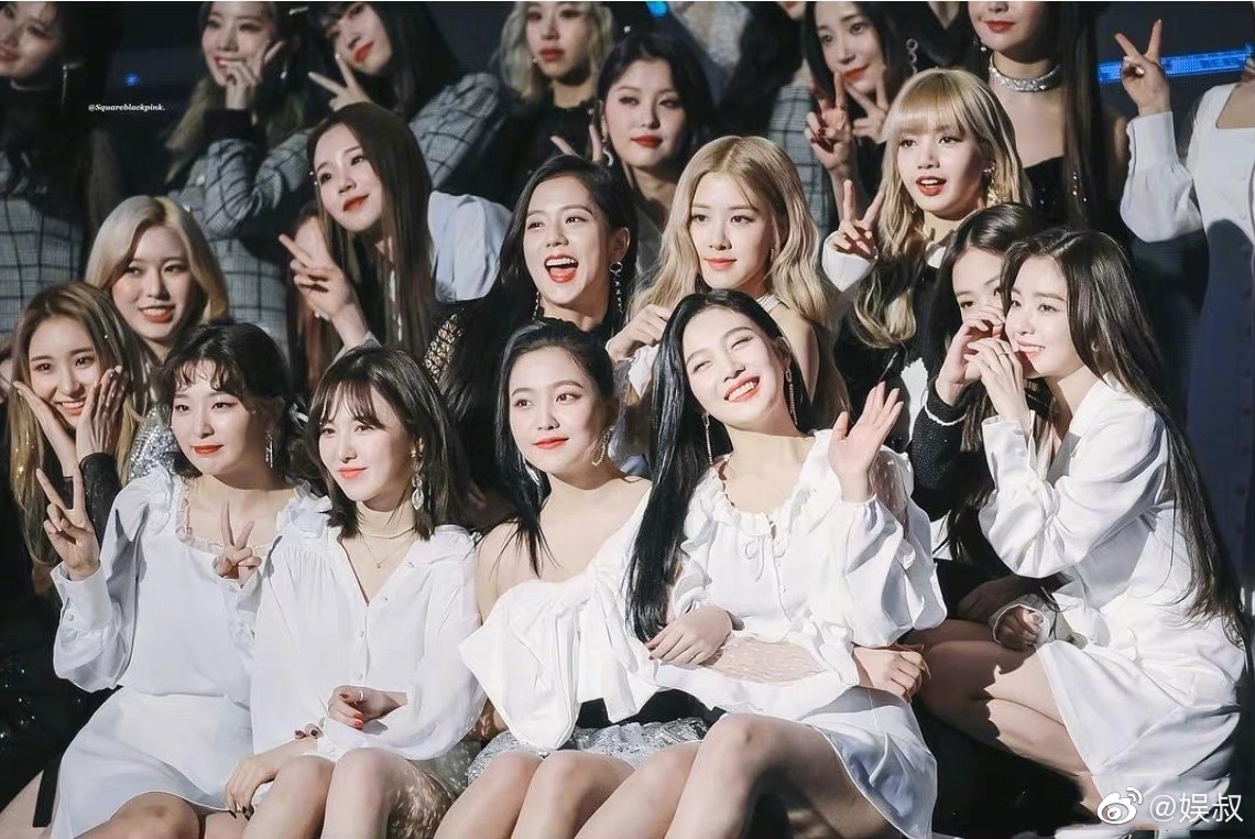 难得一见,美女们合照太养眼了吧!_高清图集_新浪网