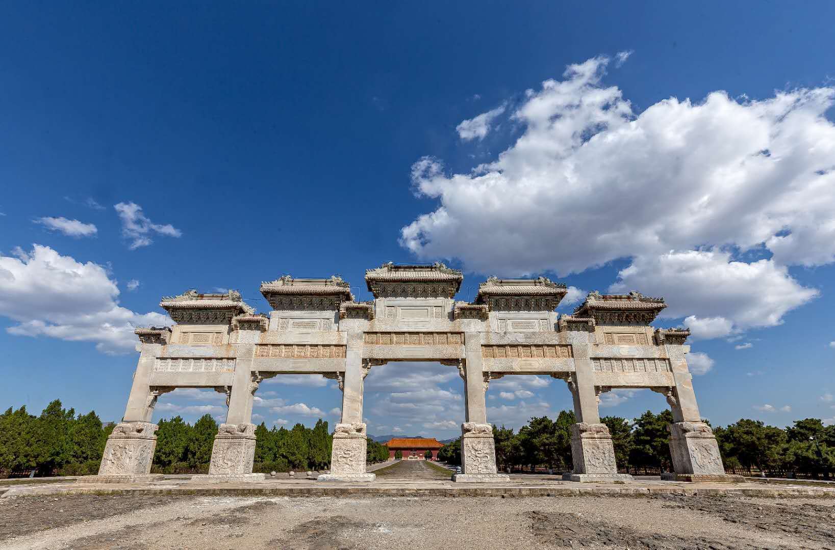 5a级景区清东陵位于河北省遵化市,处于北京,天津,唐山,承德,秦皇岛