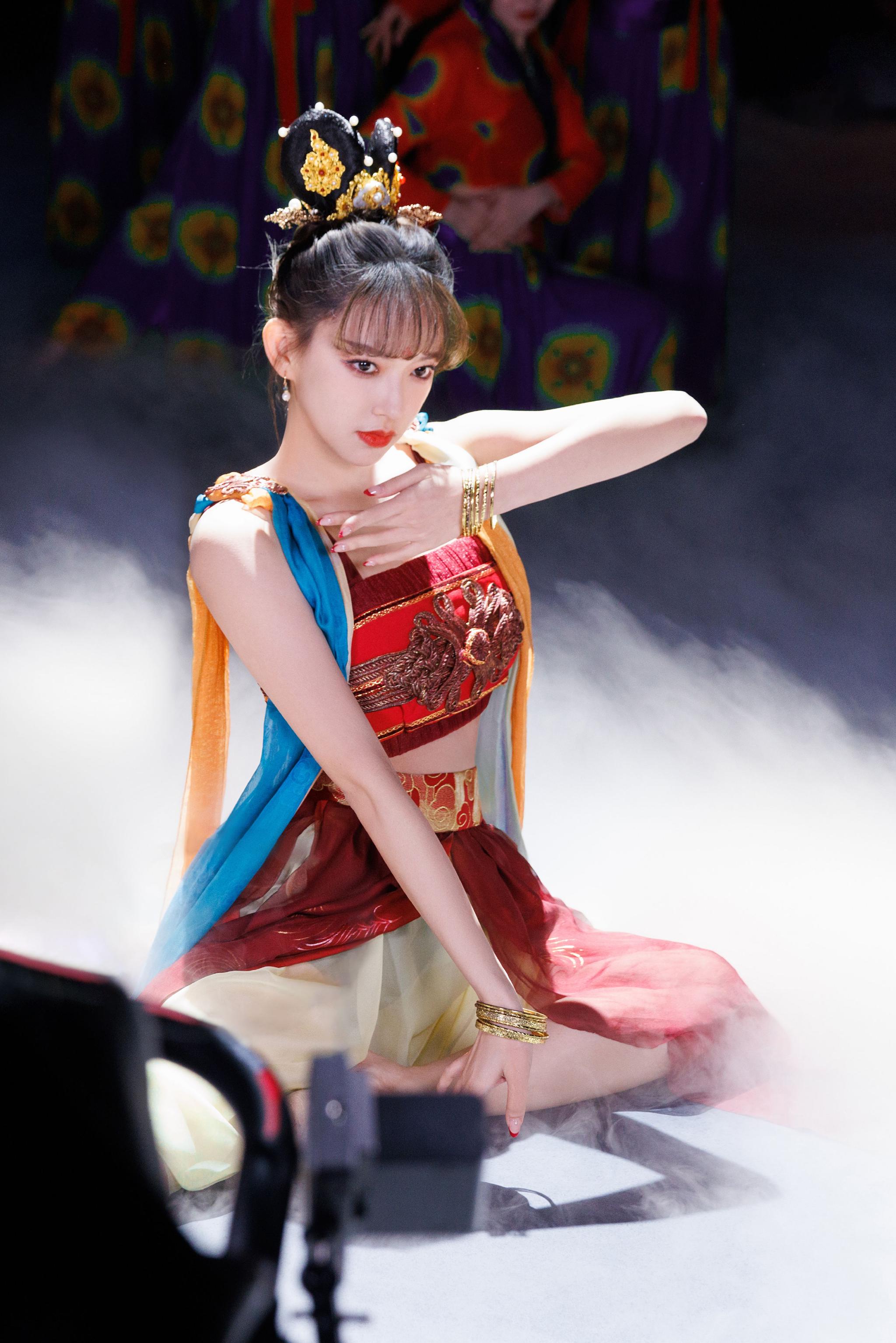 程潇舞蹈细节感满满……__财经头条