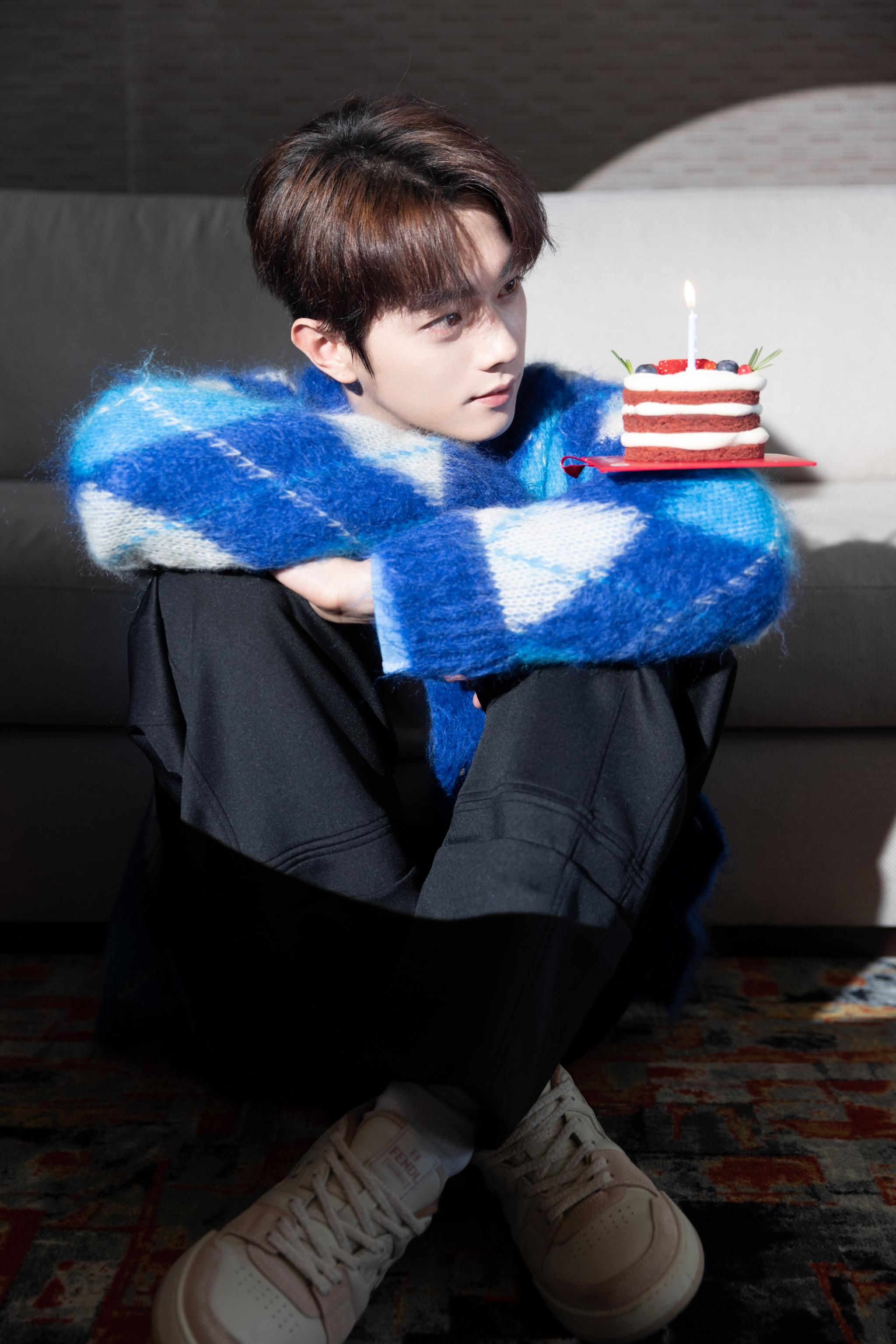 欢娱影视演员许凯soso最新生日写真释出