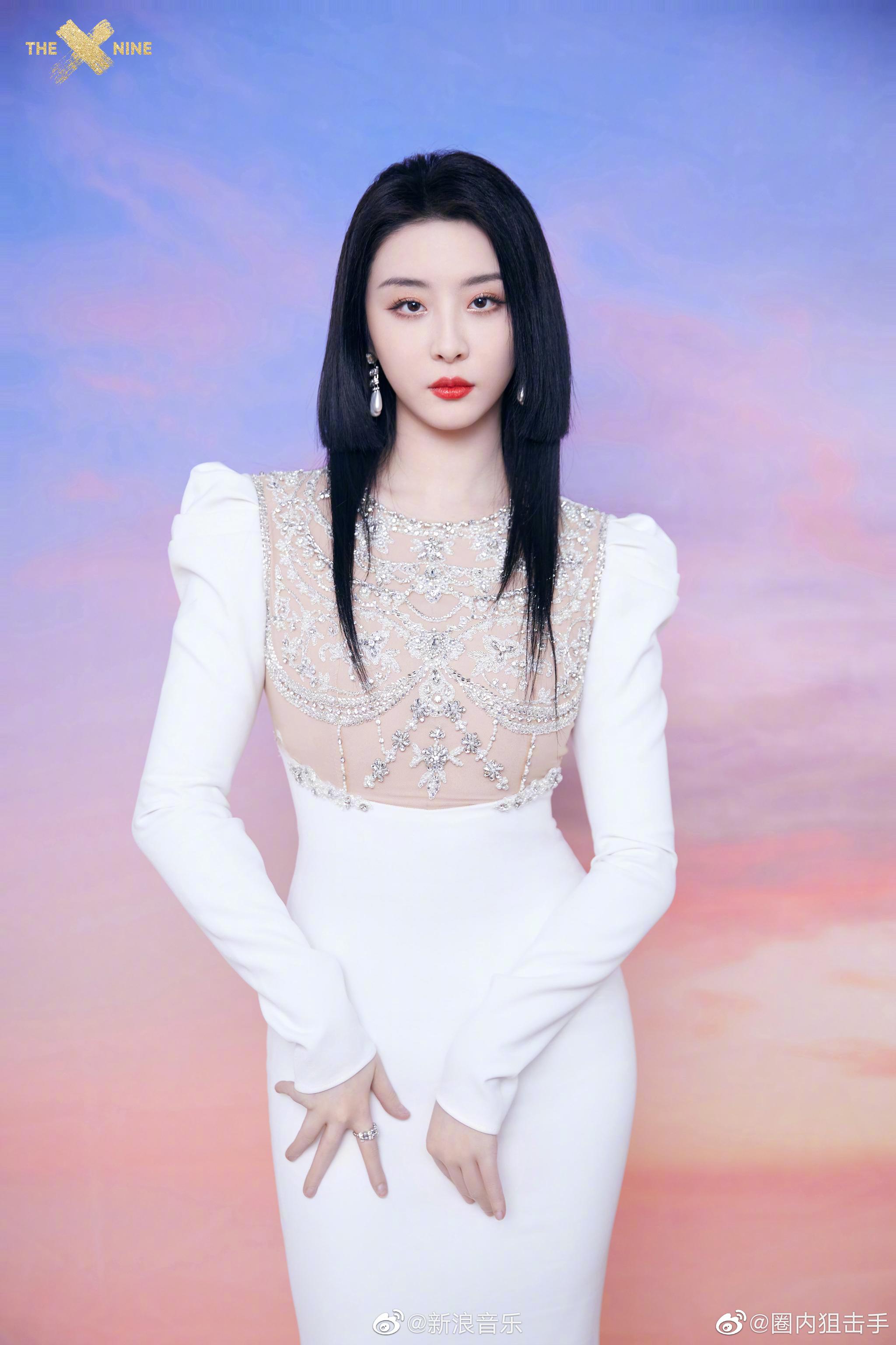 美女穿白色就是好看啊一个个纯白造型