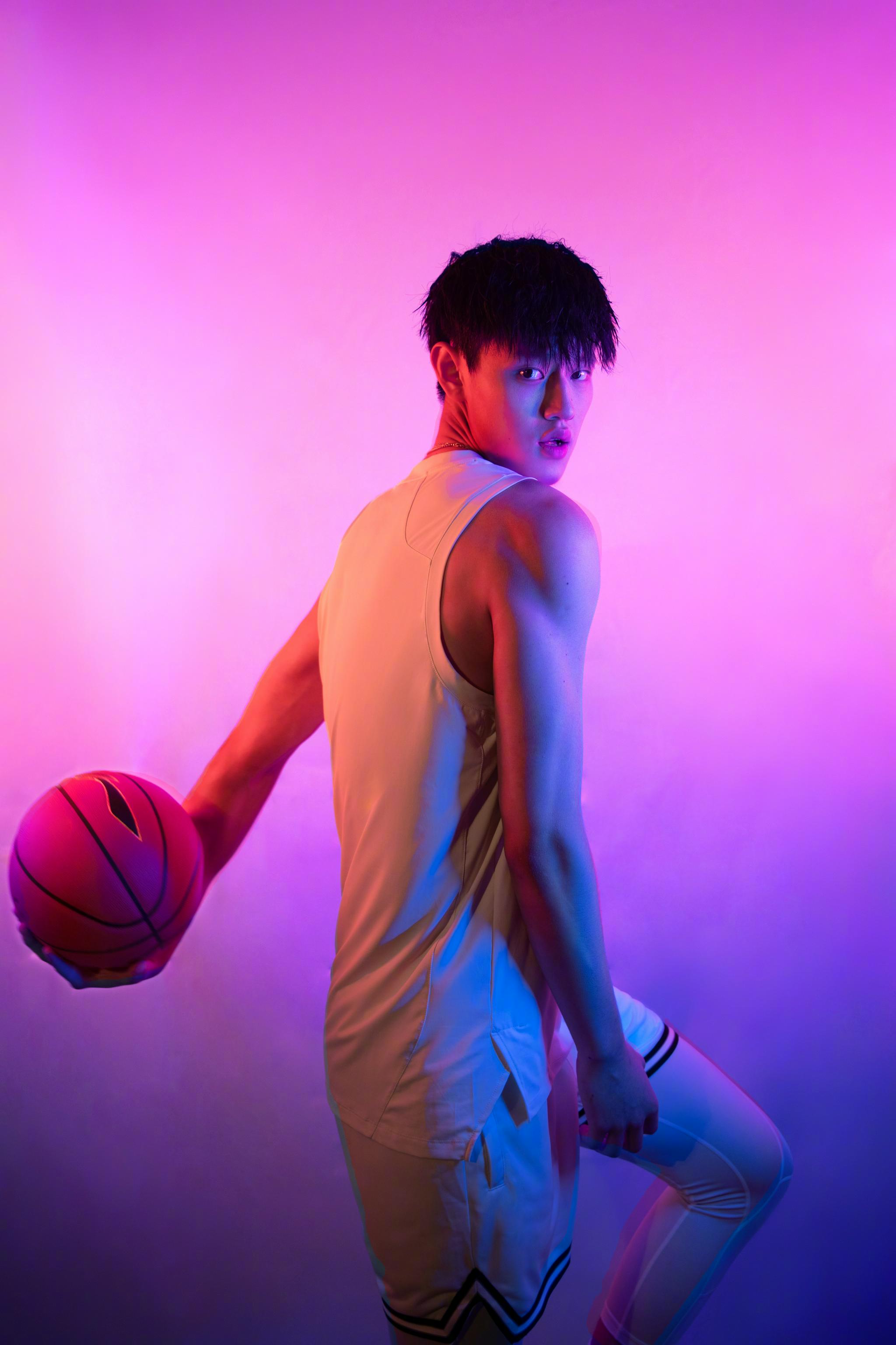 这一波操作相当给力,期待曾凡博能让中国品牌在更高的舞台展示中国