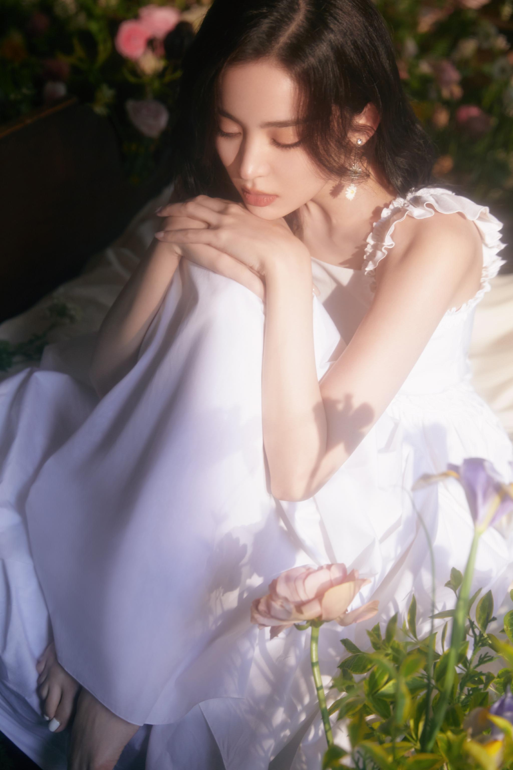 娜扎的生日写真太好看啦!|古力娜扎_新浪新闻