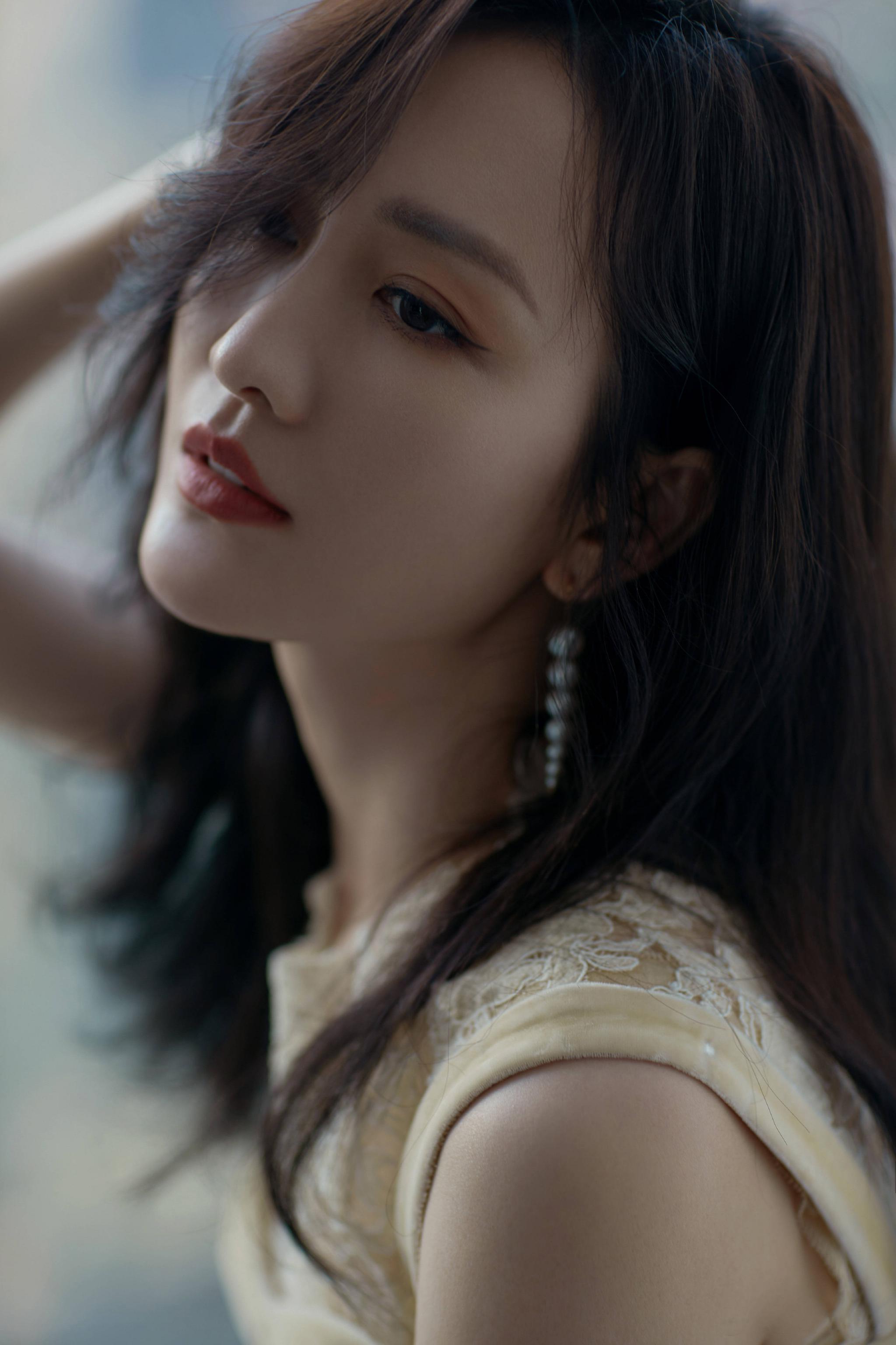 王鸥一颦一笑仿佛都在撩人