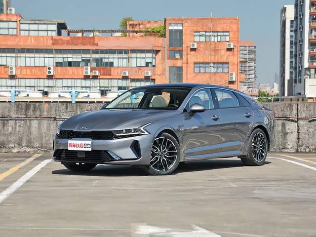 20万落地买2.0T+9AT，合资B级车大牌又实惠，开过都说好！