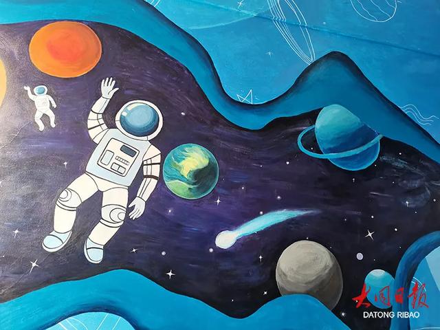 以德为先全面发展,突出特长"的办学理念让学生们接受科技文化熏陶感受