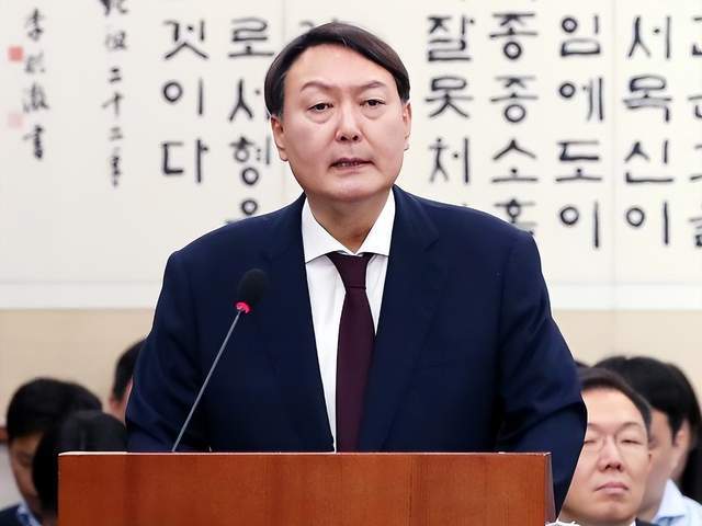 韩国两任总统的爱恨情仇他抓她是为了救她