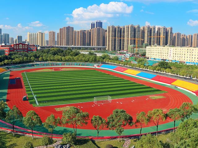 何以不负青春来武昌工学院追梦