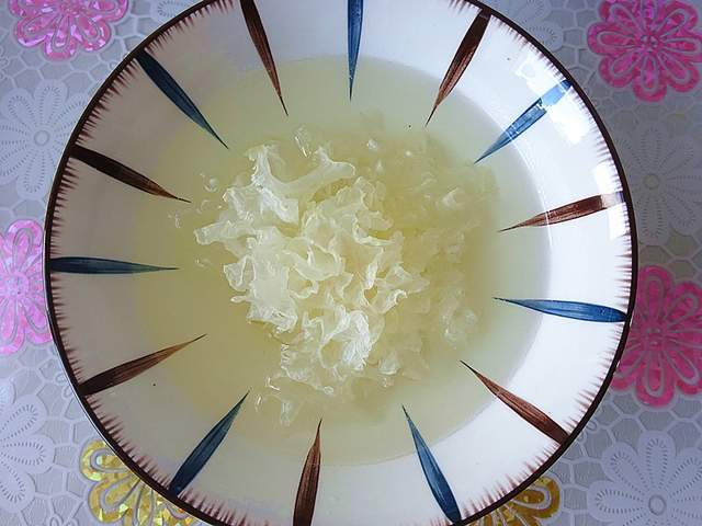 这是秋季必吃的甜羹,做的时候多加一步,不仅味道好,功效更完美休闲区蓝鸢梦想 - Www.slyday.coM 这是秋季必吃的甜羹,做的时候多加一步,不仅味道好,功效更完美休闲区蓝鸢梦想 - Www.slyday.coM