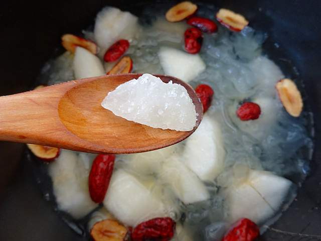 这是秋季必吃的甜羹,做的时候多加一步,不仅味道好,功效更完美休闲区蓝鸢梦想 - Www.slyday.coM 这是秋季必吃的甜羹,做的时候多加一步,不仅味道好,功效更完美休闲区蓝鸢梦想 - Www.slyday.coM