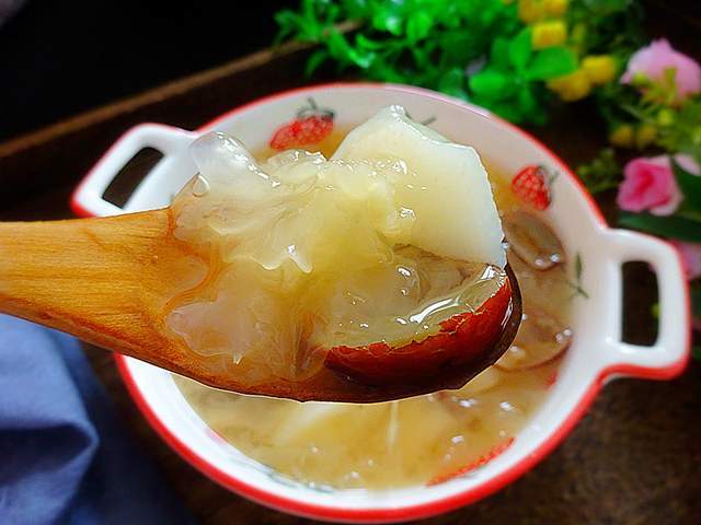 这是秋季必吃的甜羹,做的时候多加一步,不仅味道好,功效更完美休闲区蓝鸢梦想 - Www.slyday.coM 这是秋季必吃的甜羹,做的时候多加一步,不仅味道好,功效更完美休闲区蓝鸢梦想 - Www.slyday.coM