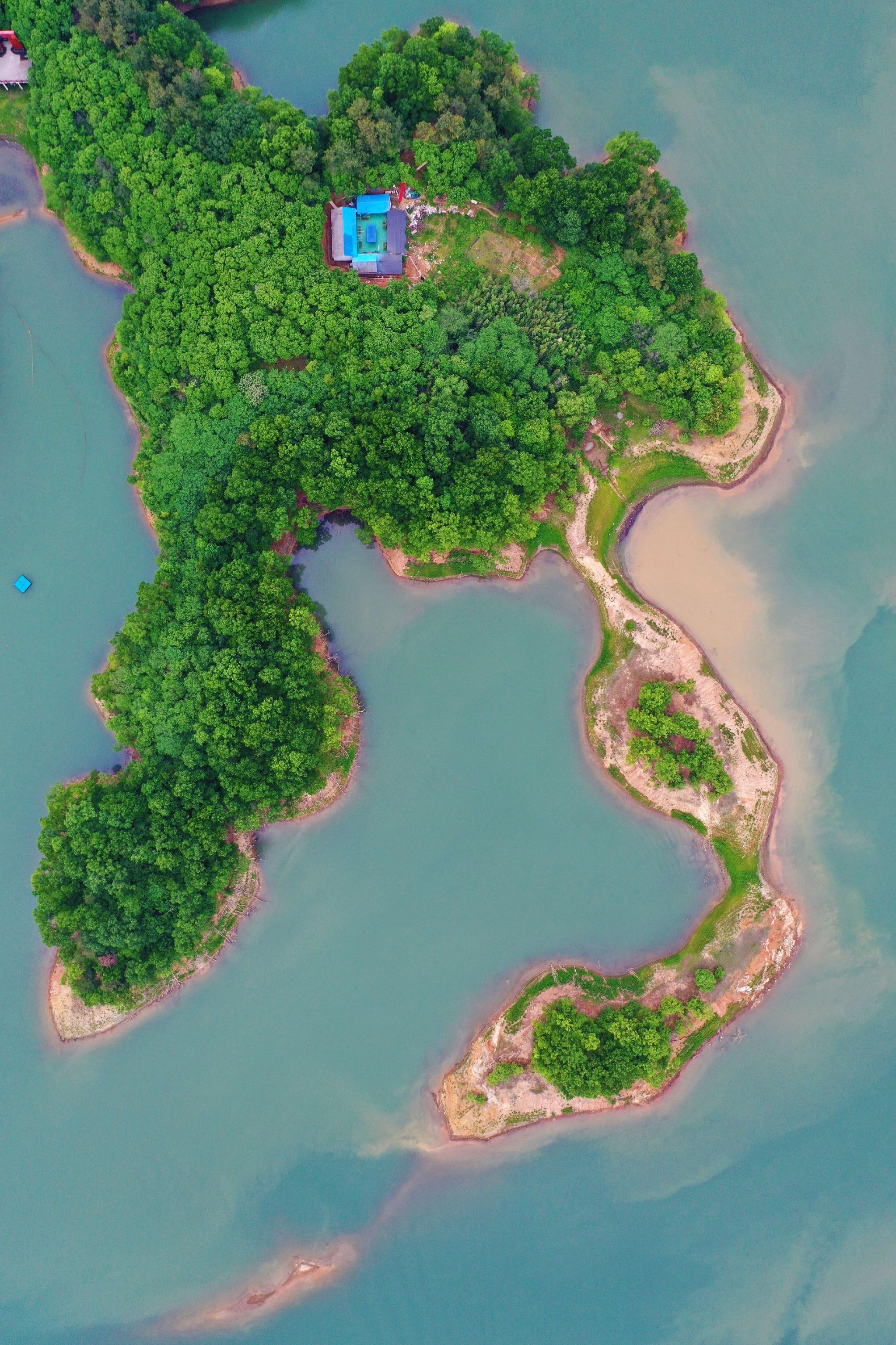 湖光山色映入眼帘,河南信阳南湾湖,一幅天然的水墨画卷……|南湾湖