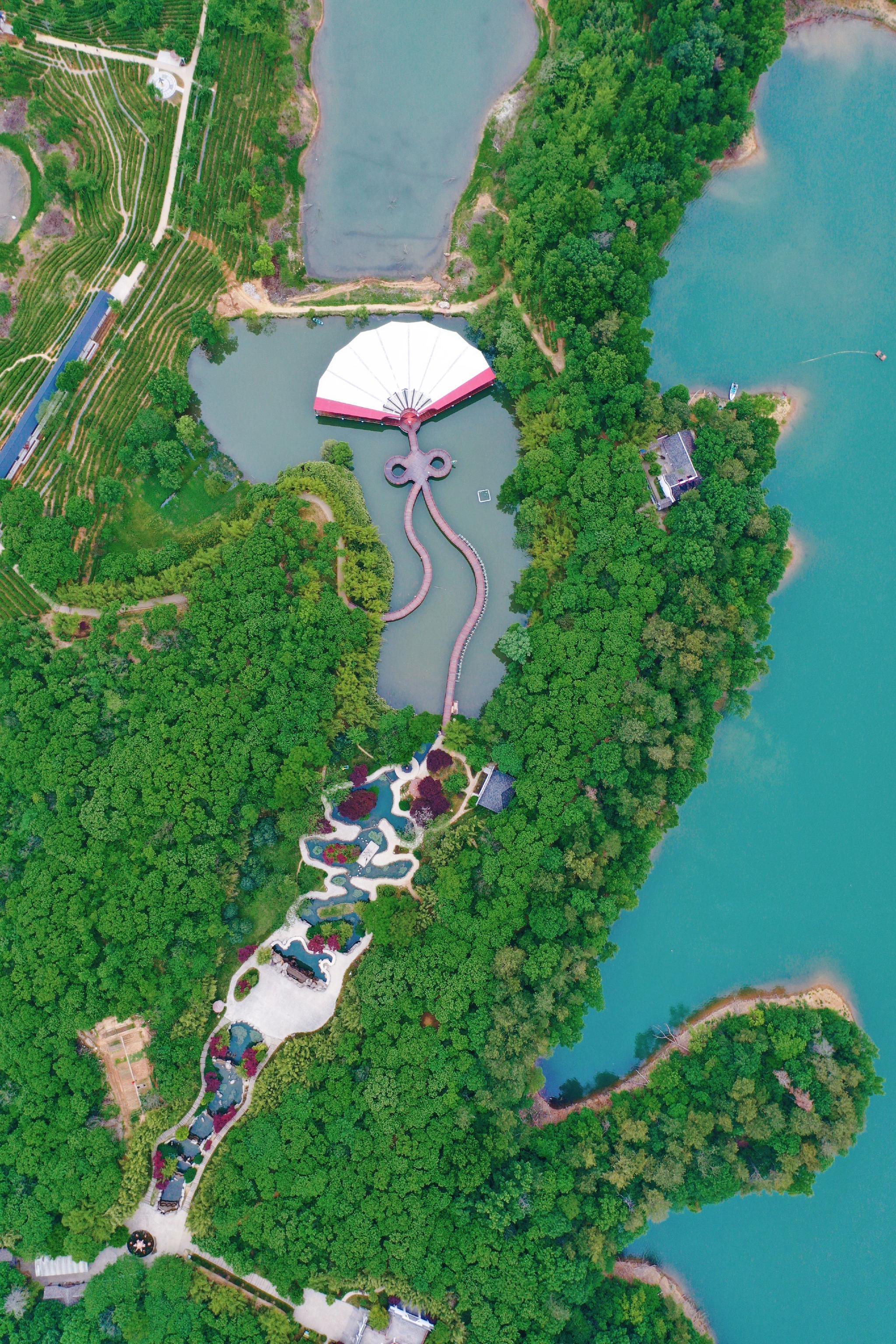 湖光山色映入眼帘,河南信阳南湾湖,一幅天然的水墨画卷……|南湾湖