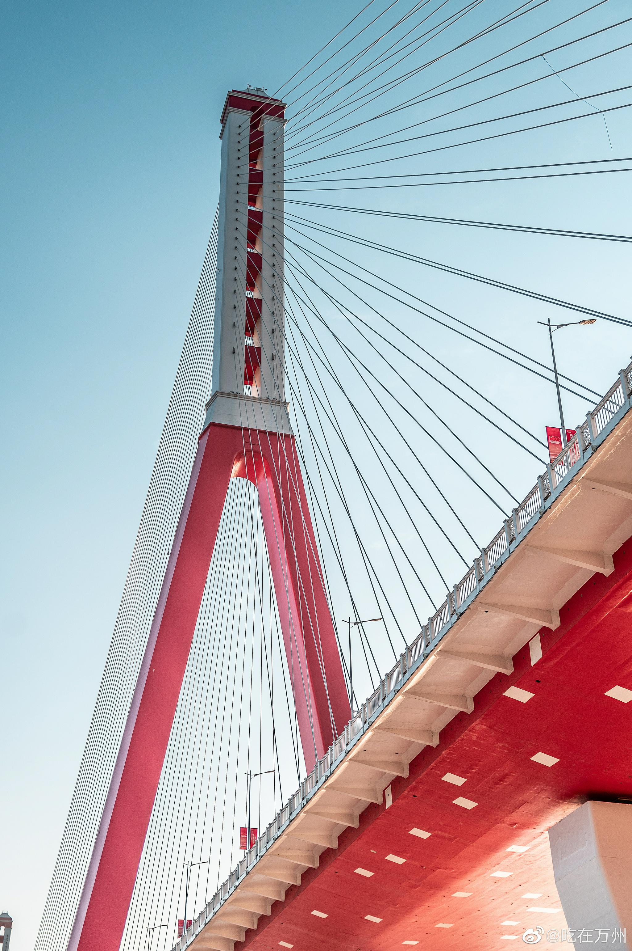 你好,万州牌楼长江大桥!