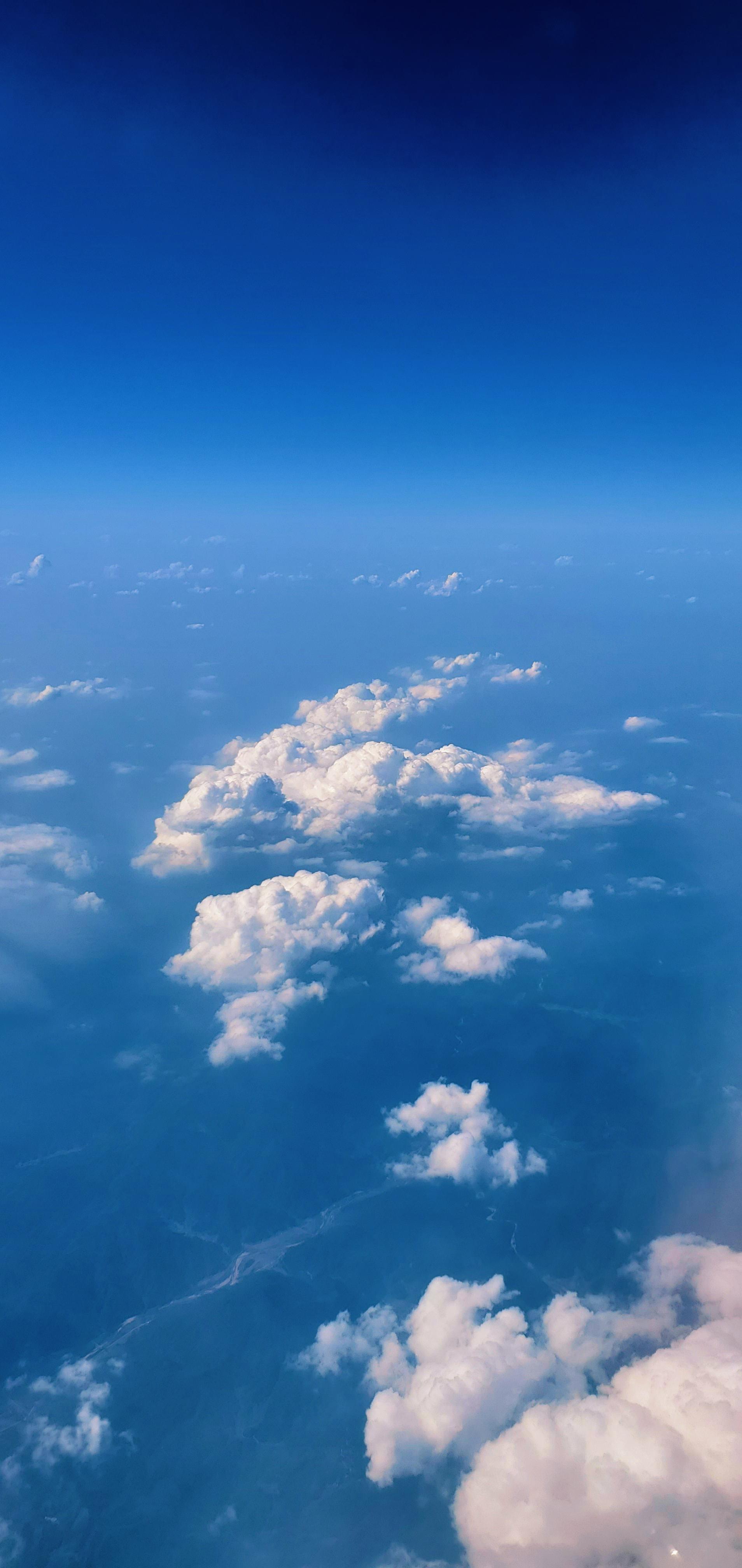 我曾在那片深情的幽蓝天空漂流过._高清图集_新浪网