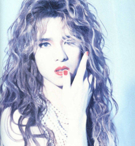 日韩撕漫男审美大pk：冷艳美少年VS荷尔蒙爆棚帅大叔休闲区蓝鸢梦想 - Www.slyday.coM