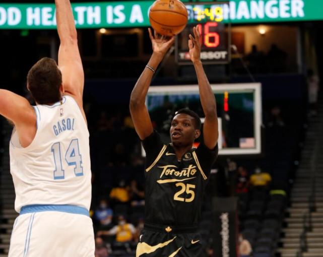 湖人猛龙爆发激烈冲突!施罗德被抱摔,哈雷尔挺身而出遭驱逐休闲区蓝鸢梦想 - Www.slyday.coM 湖人猛龙爆发激烈冲突!施罗德被抱摔,哈雷尔挺身而出遭驱逐休闲区蓝鸢梦想 - Www.slyday.coM