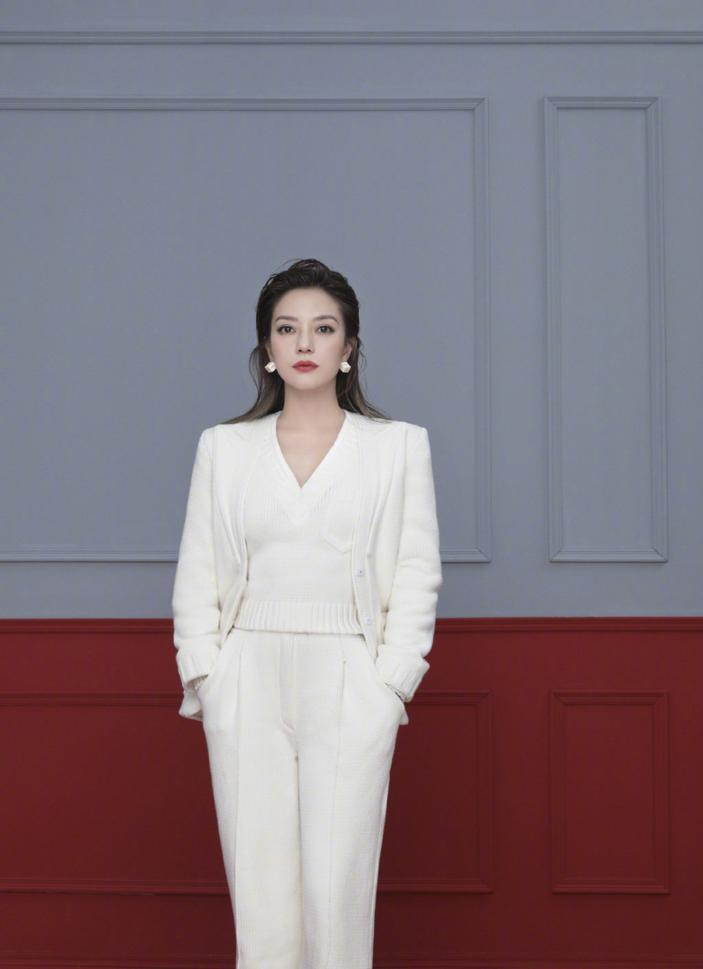 赵薇fendi 2021春夏大片,浪漫优雅的芬迪女郎