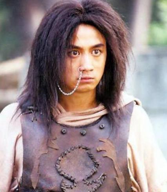 明星们的奇葩造型:谢娜和闫妮好可爱,你们这是得罪造型师了吗!