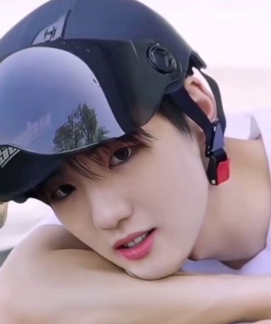 奇迹！女子车祸被削半边头，大难不死，二次手术后有望恢复正常休闲区蓝鸢梦想 - Www.slyday.coM