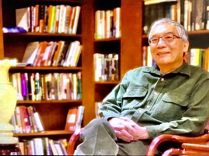 天下中文 | [美国]孔捷生《行走的脸谱》(散文)