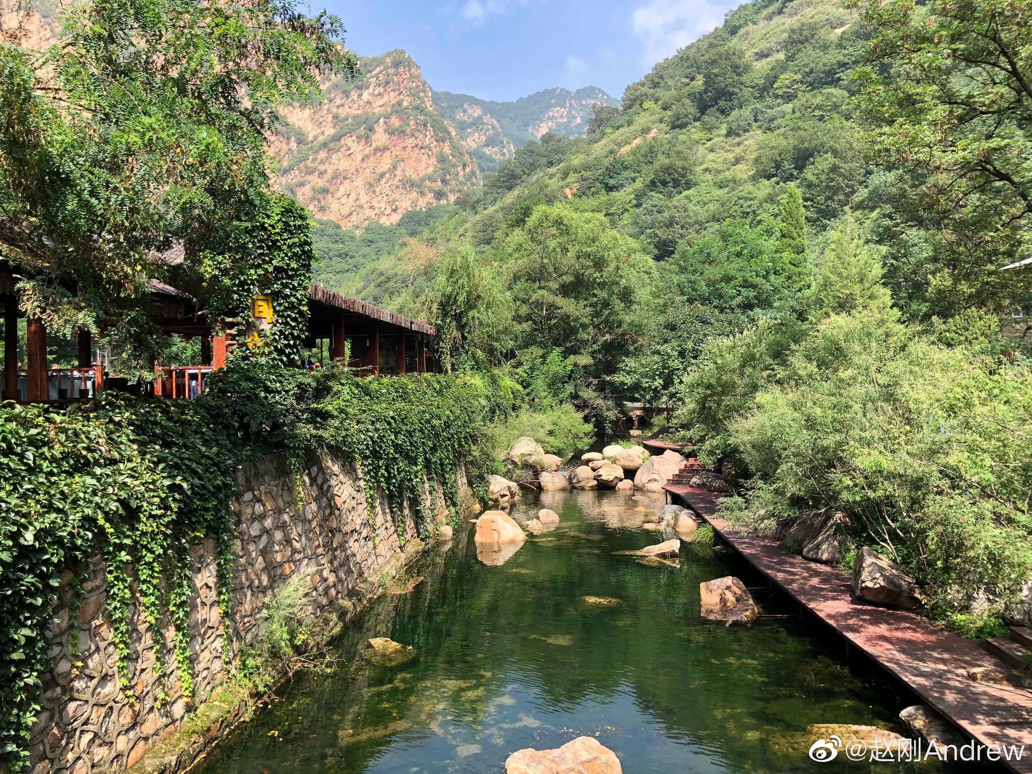 昨天与家人,亲友来到天津蓟州区梨木台风景区