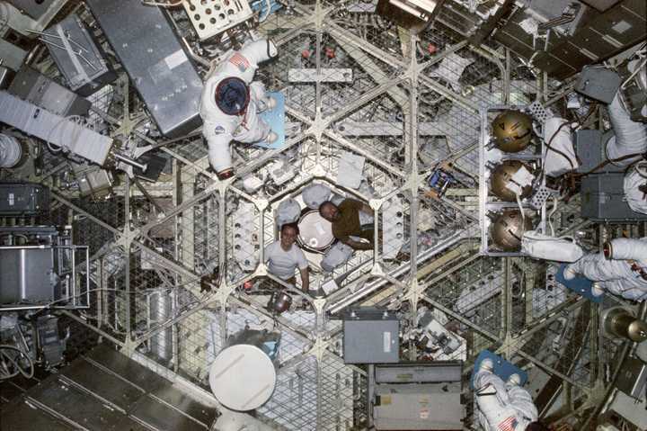 天空实验室内部结构图图片