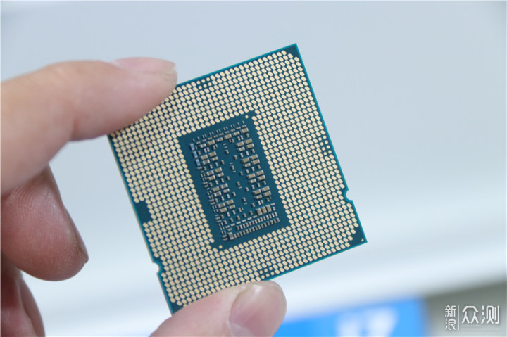 酷睿11代 i7-11700 处理器