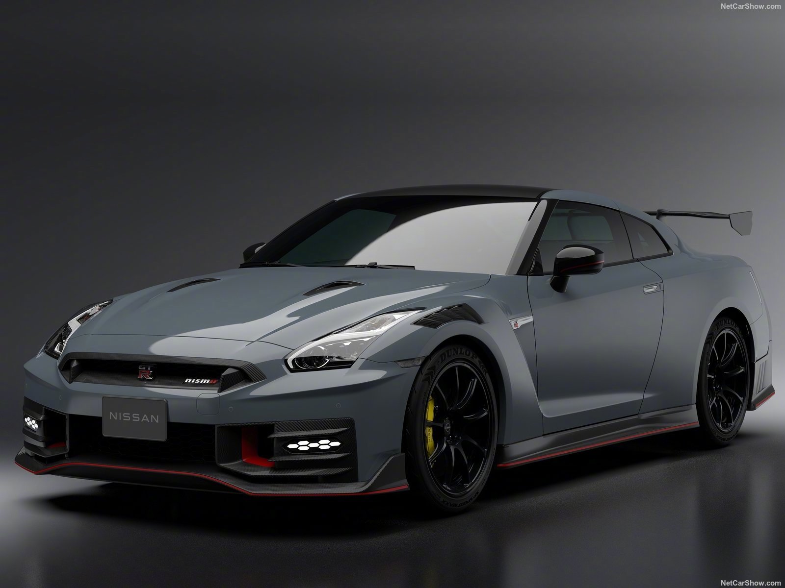 2024款日产gt-r nismo发布,新车搭在3.8升v6双涡轮增压发动机