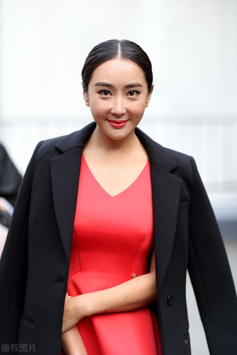 杜若溪这么穿 真美,看出来了|杜若溪|真美_新浪新闻