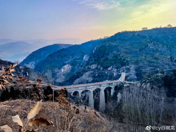 《群英渡槽》位于济南柳埠西山村的群英渡槽……_高清图集_新浪网