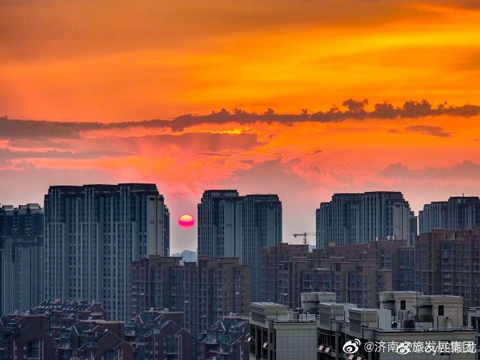 夕阳西下济南傍晚的落日晚霞美呆了