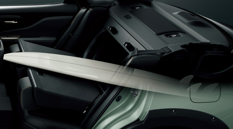 丰田发布改款皇冠跨界车4个等级选择6040分体式折叠后排座椅