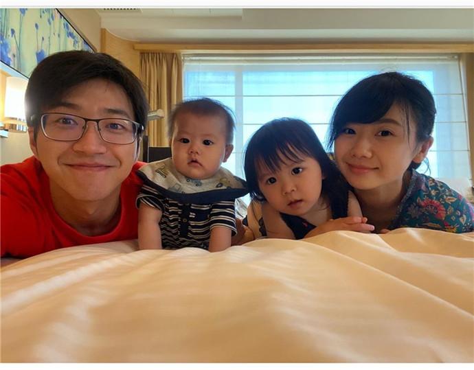 与江宏杰0互动,婚戒消失惹人疑,福原爱7个字回复婚变传闻