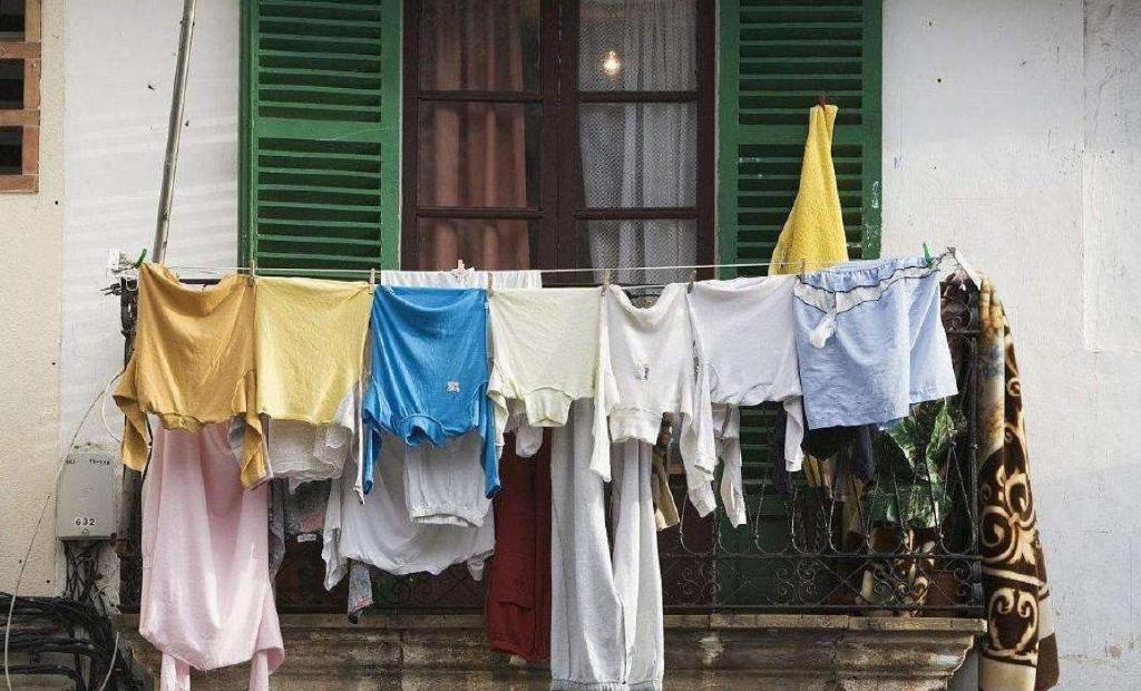 衣服上有酸臭味