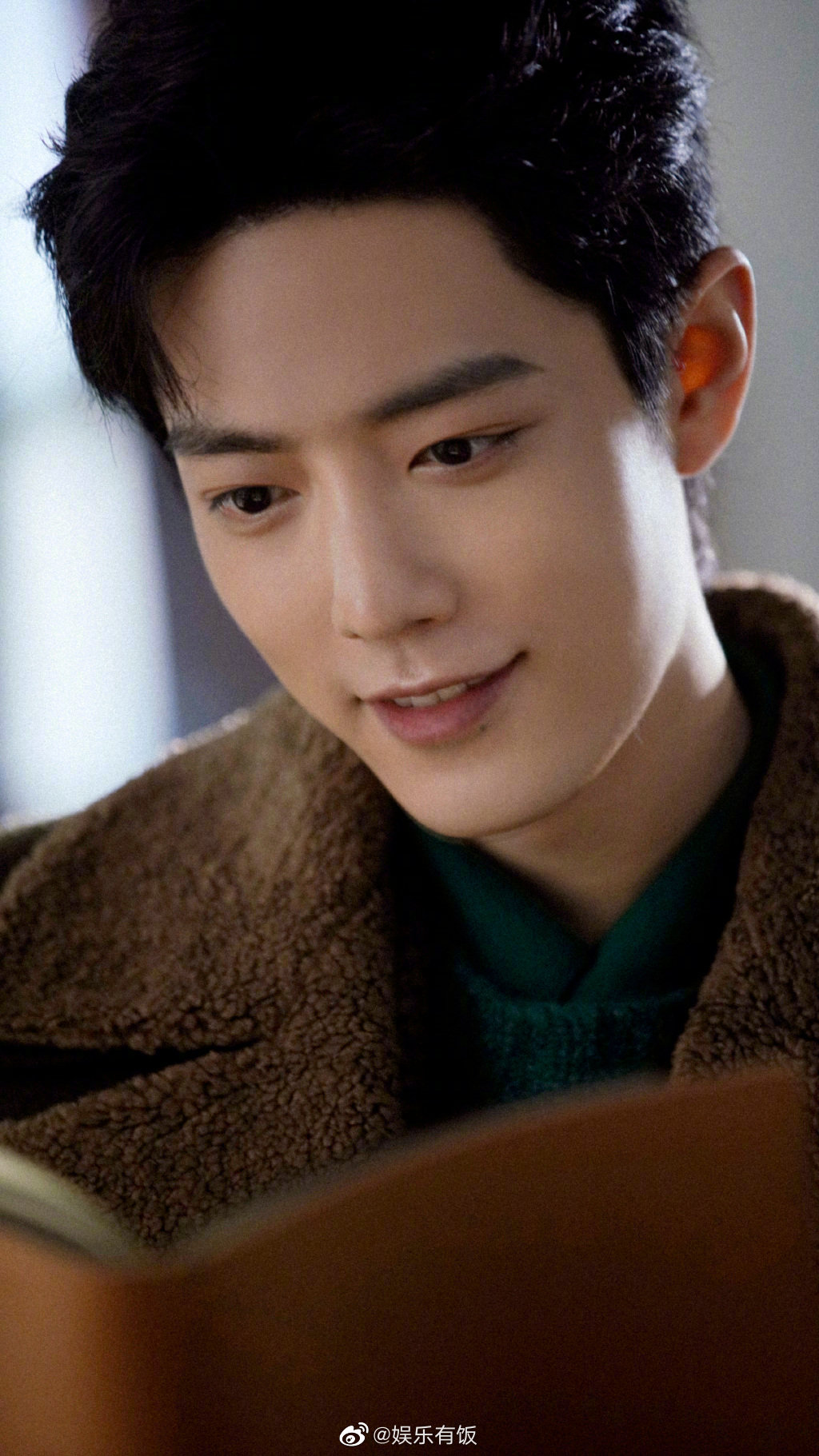 深夜发布肖战最新大片