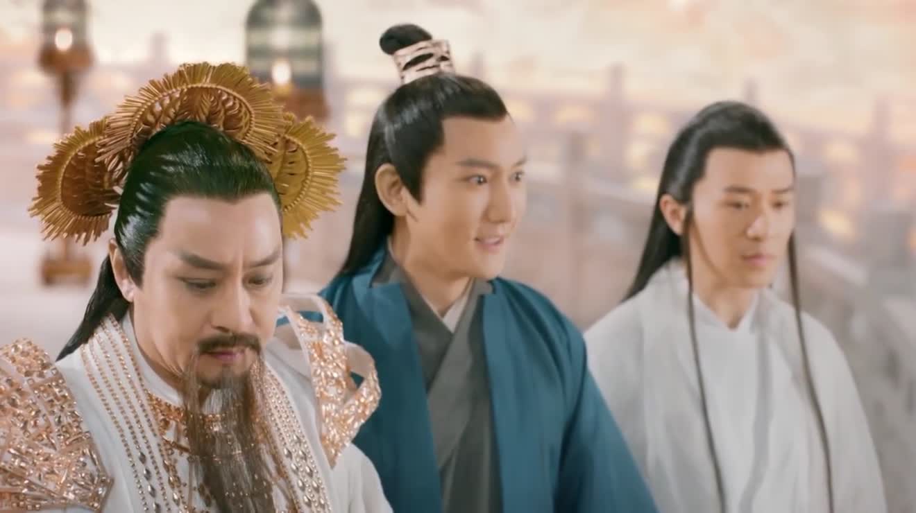 墨渊上神开棺查看探查夜华的元神是否如猜测所言又复活了