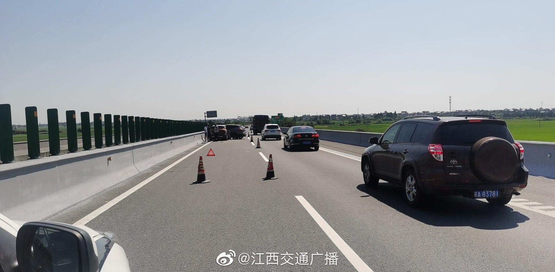 g6021杭长高速367公 400米南昌县境内