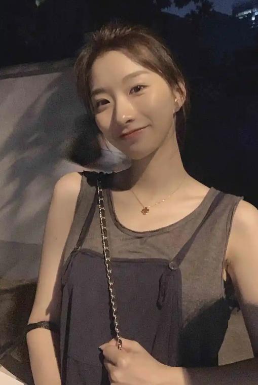 天亮了？退钱姐真的被退钱了，国足退钱哥的钱什么时候能到账？贾跃亭欠的债啥时候还？休闲区蓝鸢梦想 - Www.slyday.coM