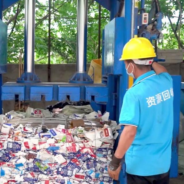 解锁牛奶盒的精彩"一生"|牛奶|深圳市|垃圾_新浪新闻