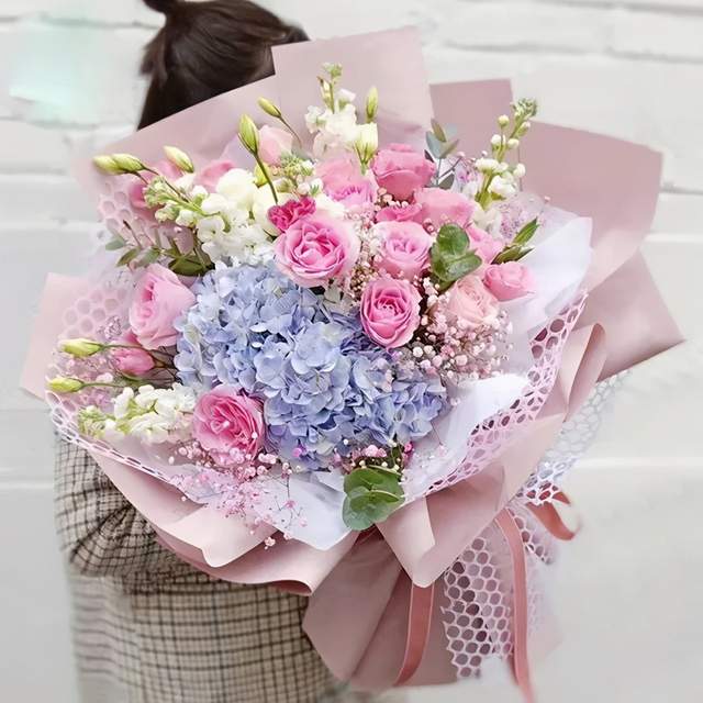 射手月来吧挑一束生日花礼送给独一无二的射手