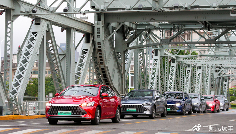 最低3.8个油，10-15万4款热门国产插混家轿，谁才是“经济王”？