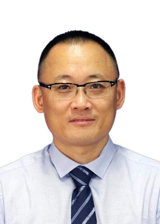 一个"外科医生"的汽车大冒险: 李昕阳能否将ds驶回正轨?