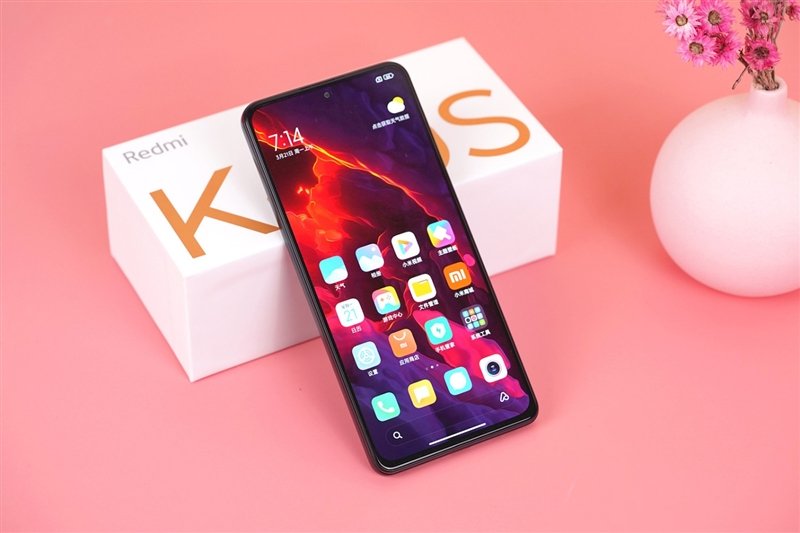 100％好评的秘密找到了！Redmi K40S评测：手抖党的福音休闲区蓝鸢梦想 - Www.slyday.coM