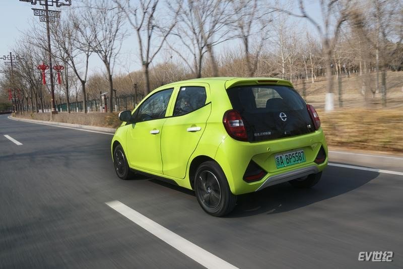 5万多就能买到的正经纯电动车试驾雷诺江铃小麒麟