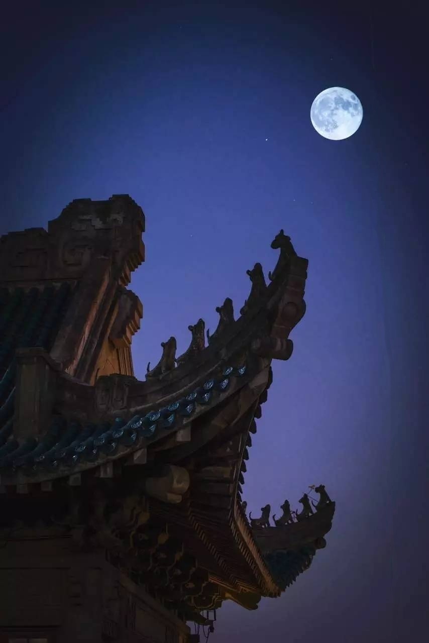 中秋月满楼